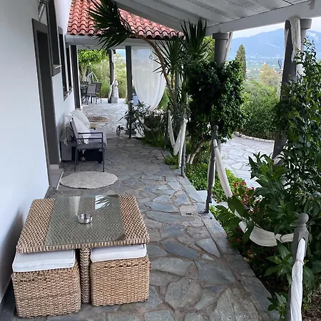 Guarda L'orizzonte לגאנאס