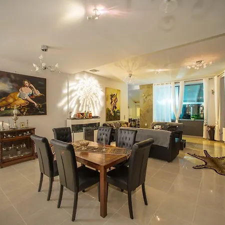 فيلة Guarda L'orizzonte لاغاناس