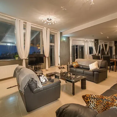 Guarda L'orizzonte فيلة لاغاناس