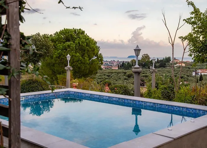 Guarda L'orizzonte Villa